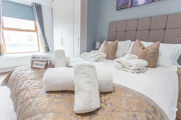 Deluxe Apart Daire, Birden Çok Yatak