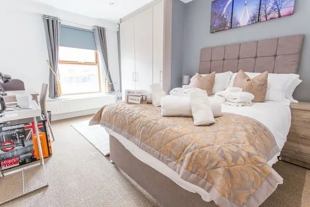 Deluxe Apart Daire, Birden Çok Yatak