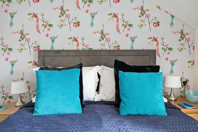 Room 8 - Family Room