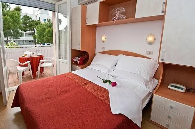 Comfort Tek Büyük veya İki Ayrı Yataklı Oda, Balkon