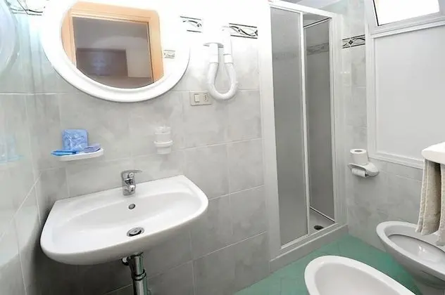 Standard Tek Büyük veya İki Ayrı Yataklı Oda
