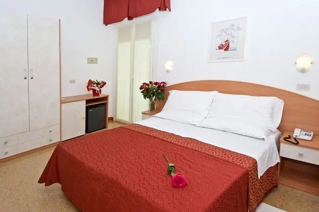 Standard Üç Kişilik Oda