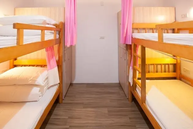 Ortak Ranzalı Oda, Sadece kadınlar için (4-Bed in Room)