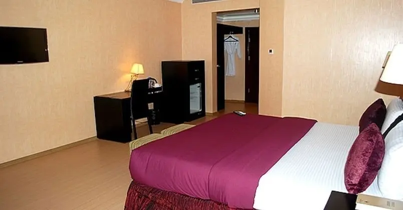 Gold Suite