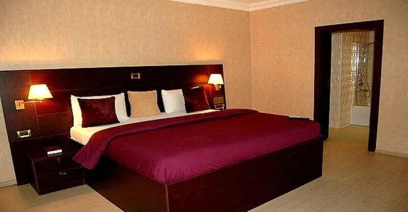 Gold Suite