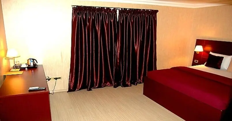 Platinum Suite