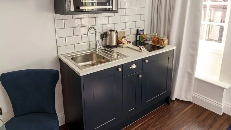 Luxury Stüdyo, 1 En Büyük (King) Boy Yatak, Sigara İçilmez, Küçük Mutfak