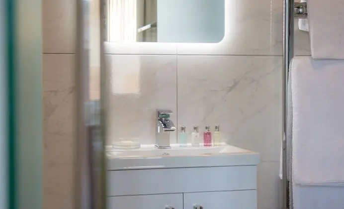 Luxury Stüdyo, 1 En Büyük (King) Boy Yatak, Sigara İçilmez, Küçük Mutfak