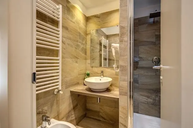 Deluxe Tek Büyük Yataklı Oda, 1 Büyük (Queen) Boy Yatak