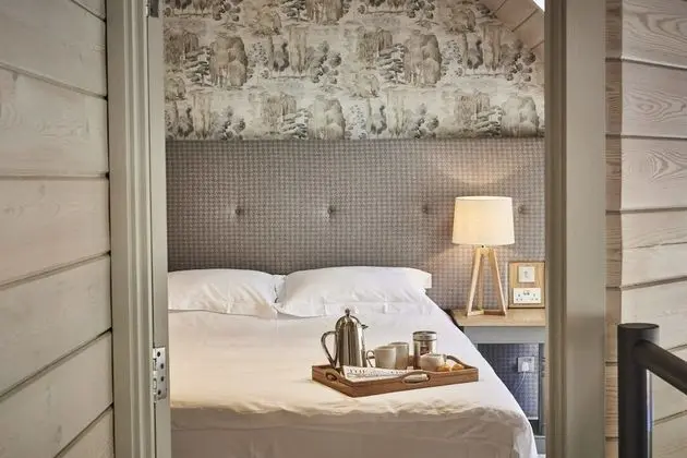 Luxury Ev, 4 Yatak Odası (The Clocktower)