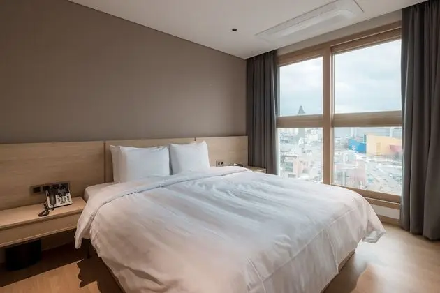 Deluxe Tek Büyük Yataklı Oda (Premier, 2 Room)