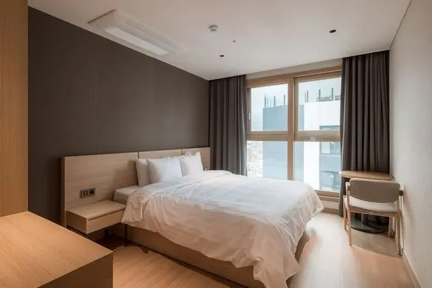 Deluxe Tek Büyük Yataklı Oda (Premier, 2 Room)