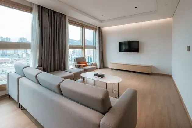 Deluxe Tek Büyük Yataklı Oda (Premier, 2 Room)