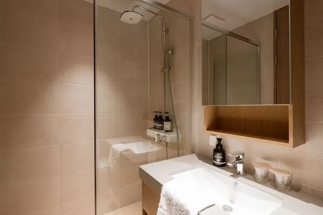 Deluxe Tek Büyük Yataklı Oda (Premier, 2 Room)