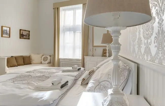 Romantic Apart Daire, 2 Yatak Odası (Chestnut Suite, 2nd floor)