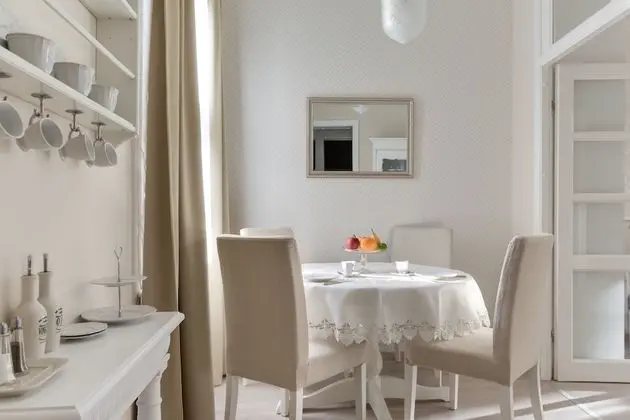 Romantic Apart Daire, 2 Yatak Odası (Chestnut Suite, 2nd floor)