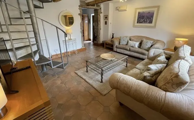 Kır Evi, 3 Yatak Odası (Barn End)