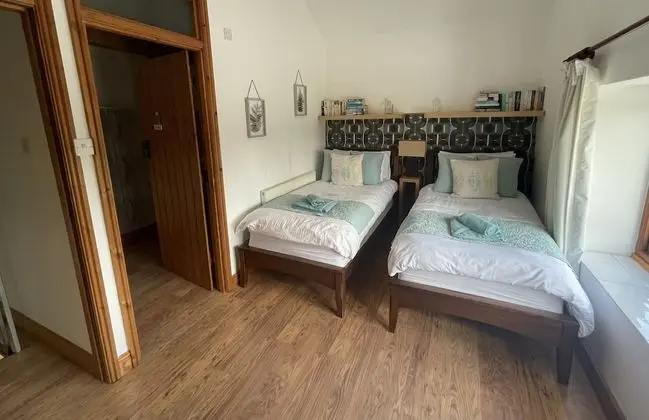 Kır Evi, 3 Yatak Odası (Barn End)