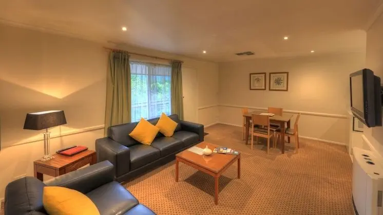 Apart Daire, Teras, Bahçe Manzaralı