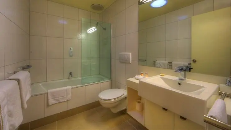 Apart Daire, Teras, Bahçe Manzaralı
