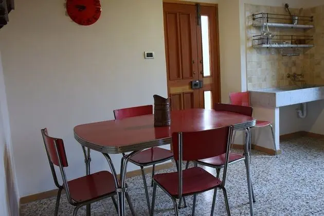 Panoramic Kır Evi, Tepe Manzaralı (Calendula)