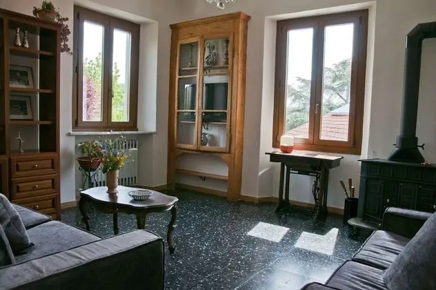 Panoramic Kır Evi, Tepe Manzaralı (Calendula)