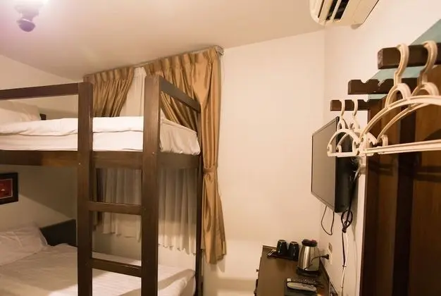 Standard Bunk Bed Room