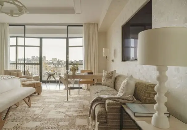 Junior Süit (Seine)