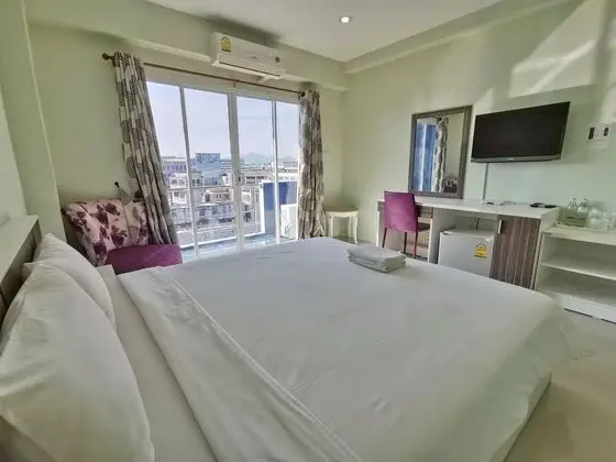 Studio Double Bed