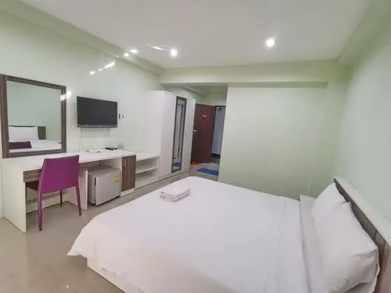 Studio Double Bed