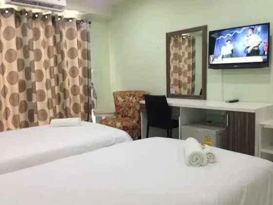 Studio Twin Beds