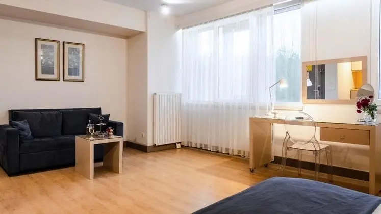 Triple, Şehir Manzaralı