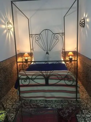 Tek Büyük Yataklı Oda, Ortak Banyo