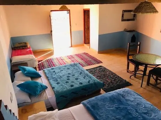 Dört Kişilik Oda, Sigara İçilmez