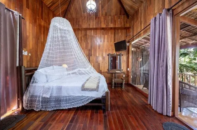 Deluxe Bungalov, 1 Büyük (Queen) Boy Yatak, Sigara İçilmez, Bahçe Manzaralı