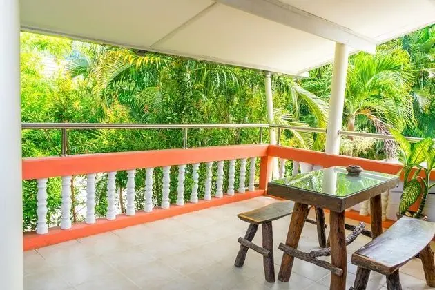 Studio Villa Up Level