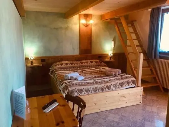 Family Üç Kişilik Oda, 2 Yatak Odası, Özel Banyo, Dağ Yamacı