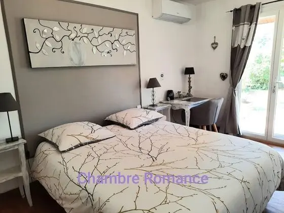 Standard Tek Büyük Yataklı Oda, Banyolu/Duşlu (Romance)