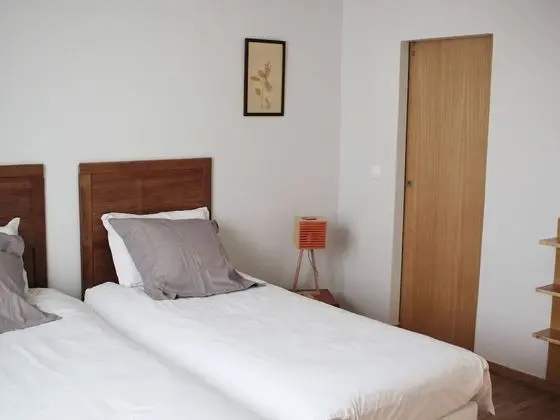 Luxury Tek Büyük veya İki Ayrı Yataklı Oda, Özel Banyo, Bahçe Manzaralı (Rez de Chaussée No 2)