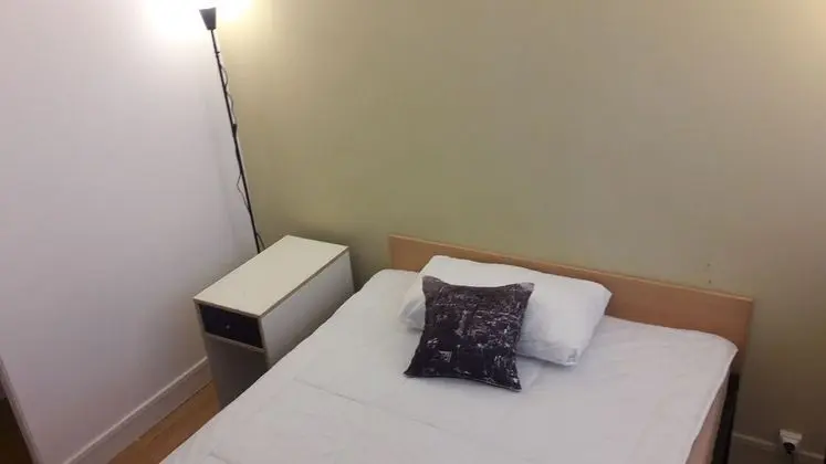 Standard Tek Büyük Yataklı Oda