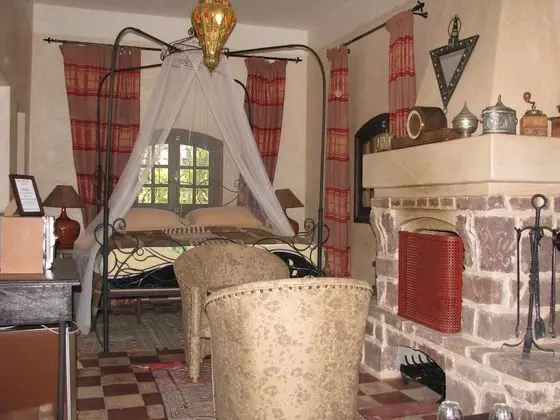 Junior Süit, Sigara İçilebilir