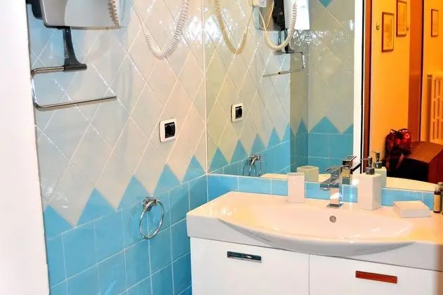 Tek Büyük veya İki Ayrı Yataklı Oda, Özel Banyo (esterno)