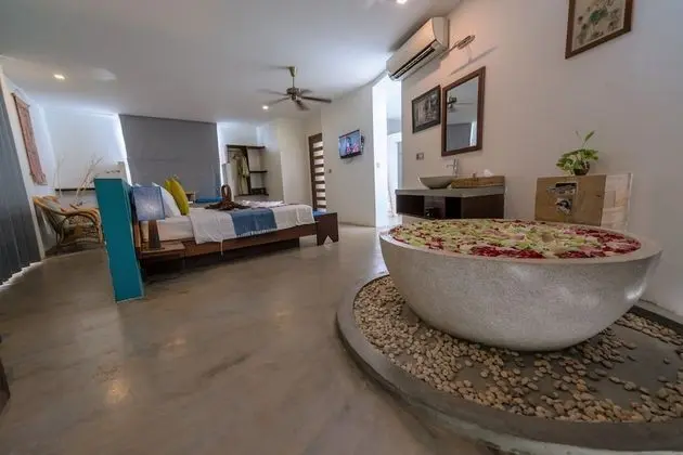 Grand Süit (with Free Khmer Massage 30 mn)