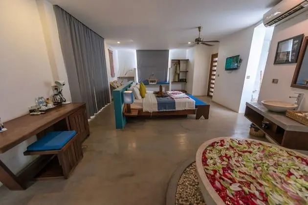 Grand Süit (with Free Khmer Massage 30 mn)