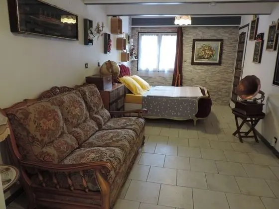 Deluxe Oda (1900 Rustique)