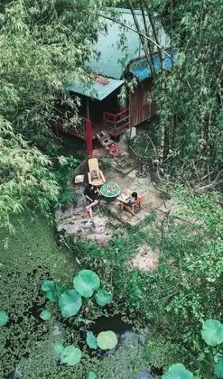 Honeymoon Oda, Dağ Yamacı