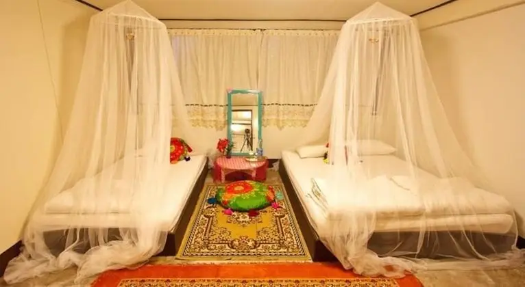 Triple Fan Room