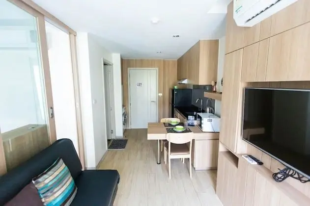 One Bedroom Apartment