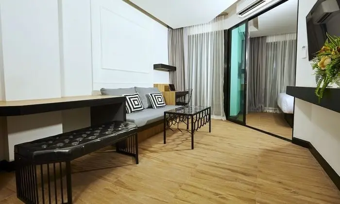 One Bed Suite