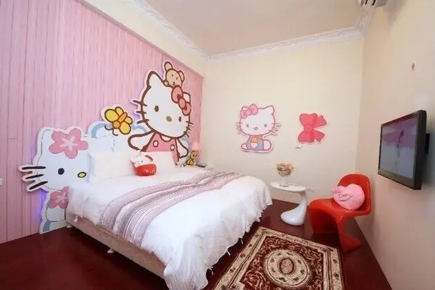 Tek Büyük Yataklı Oda (Pink Cat)
